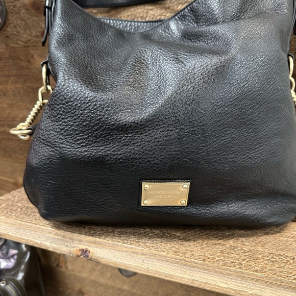 Michael Kors Black Pebbled Leather Shoulder Bag - Picture 2 of 9